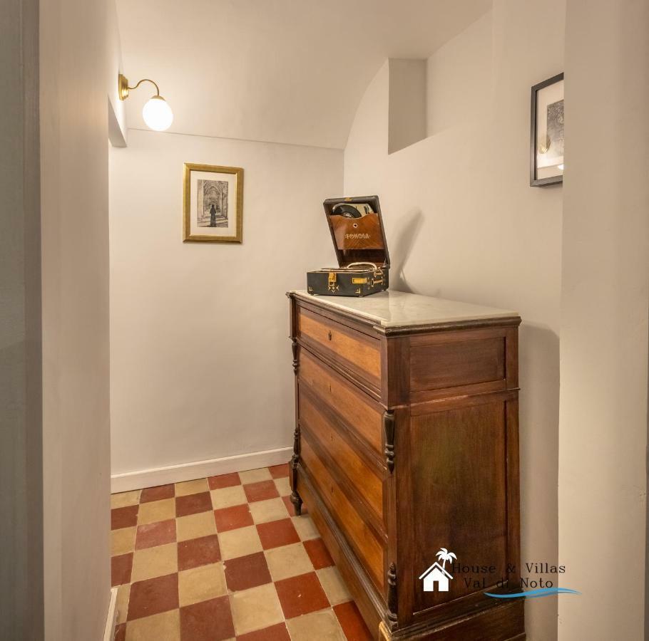 Bed and Breakfast Donna Maddalena Noto Zewnętrze zdjęcie