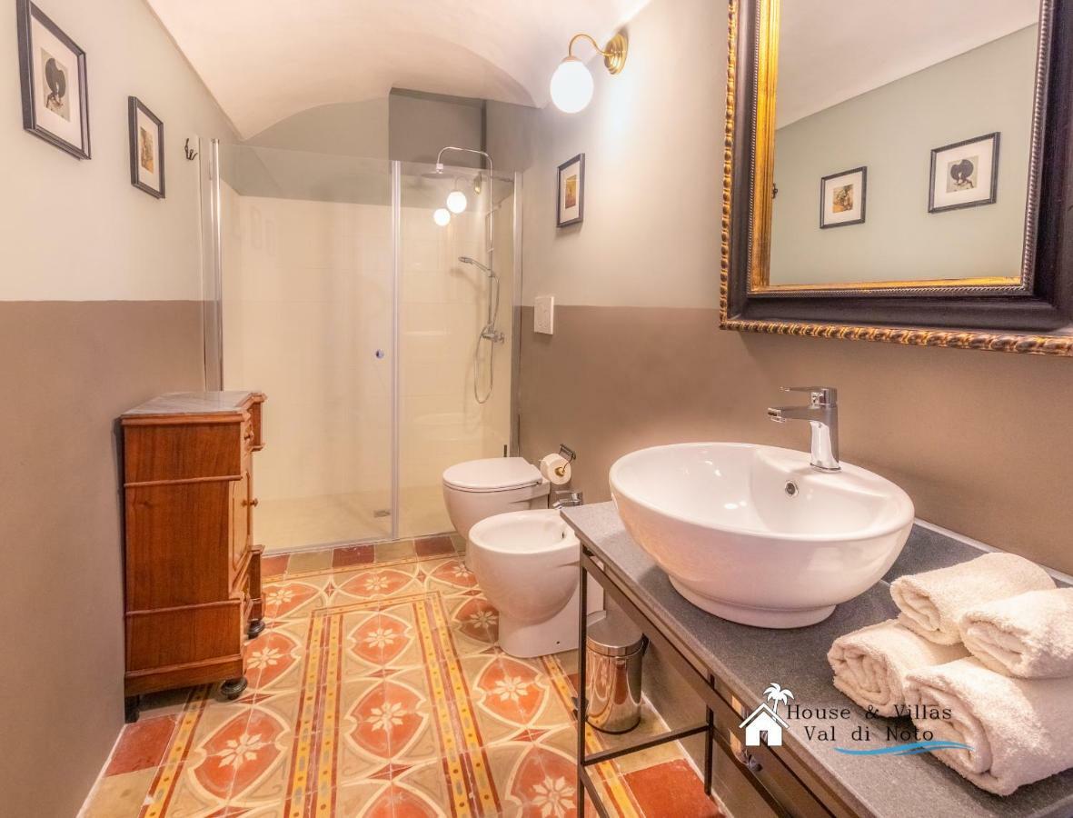 Bed and Breakfast Donna Maddalena Noto Zewnętrze zdjęcie